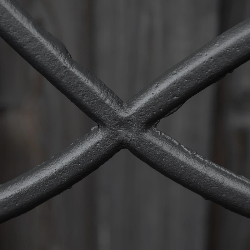 Outsunny 2-Seater Garden Bench Outdoor Bench with Inclined Backrest Slatted Seat Comfortable Armrests Steel Frame Cast Iron 128 x 58.5 x 85 cm Black