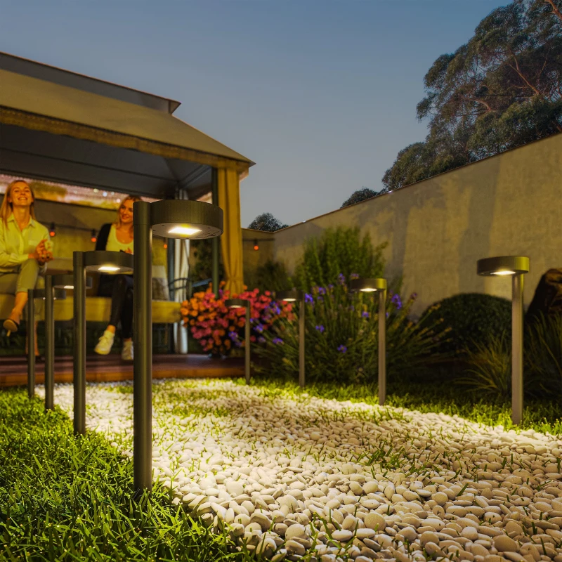 Outsunny Set 8 Lampi Solare Exterior – LED Negru, Energie Eco