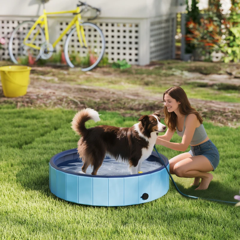 PawHut Piscina para Perros Medianos y Pequeños Plegable con Aspersor de PVC Antideslizante Resistente Ø100x30 cm Azul Claro