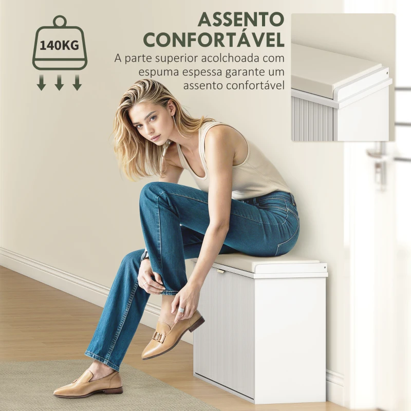 HOMCOM Banco Sapateira Móvel Sapateira Estreito com Assento Estofado Caixa Rebatível e Painel de Ripas 80x26x47,5 cm Branco