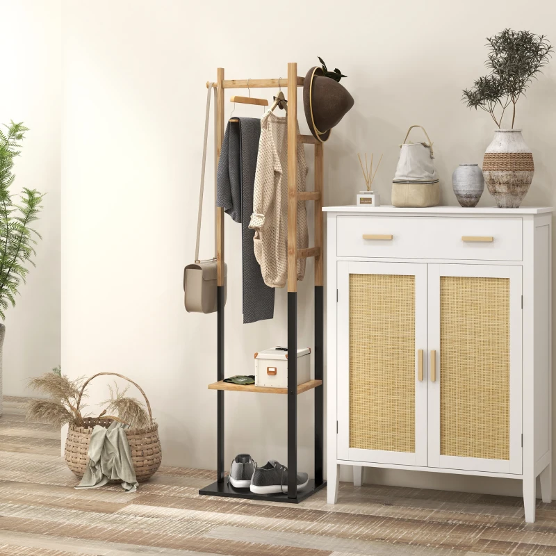 HOMCOM Perchero de Pie de Bambú con 2 Estantes 2 Ganchos 5 Barras con Estructura de Acero para Colgar Ropa Natural y Negro