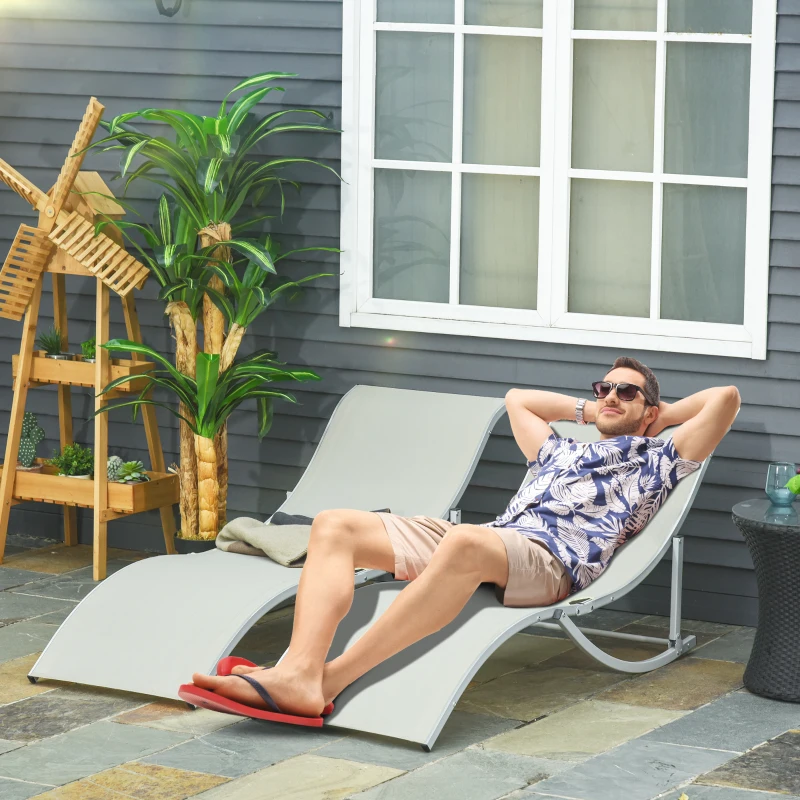 Outsunny 2 Tumbonas Plegables en Forma de S Ergonómica con Marco de Aluminio Texteline para Piscina Patio Jardín Terraza 165x61x63 cm Crema
