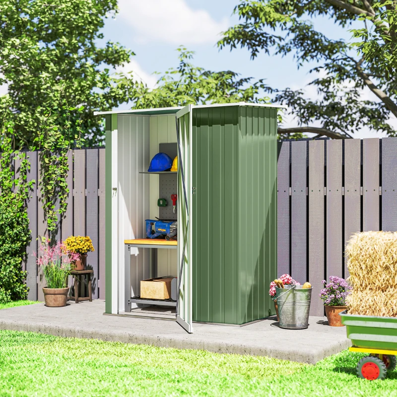 Outsunny Abrigo de Jardim 1,07㎡ 142x84x189 cm Abrigo de Armazenamento Abrigo de Ferramentas com Teto Inclinado e Porta Verde Clar