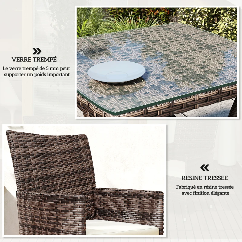 Outsunny Ensemble Salon de Jardin 2 Places : 2 fauteuils et Table Basse Plateau Verre trempé résine tressée Imitation rotin Chocolat foncé Coussins Blanc