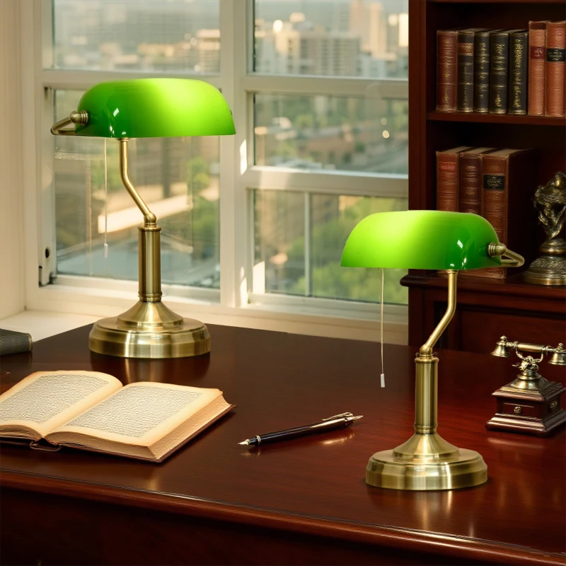 HOMCOM Banker's Table Lamps Set of 2, Desk Lamps with Antique Bronze Tone Base, Green Glass Shade and Pull Rope Switch for Home Office, Living Room, Bedroom, Dining Room, Green
