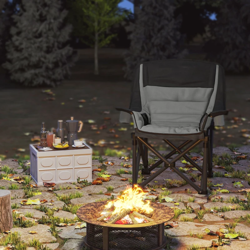 Outsunny Silla de camping plegable y portátil con portavasos, bolsillos laterales y bolsa de transporte, Negro