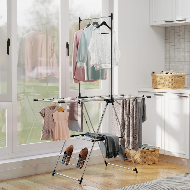 HOMCOM Séchoir Vertical Pliable avec Ailes Ajustables 4 Supports pour Chaussures Barre et Etagère 139x62,5x201 cm Argent