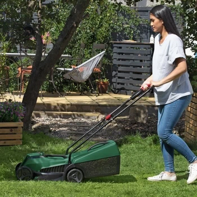Bosch Tondeuse EasyMower 18 - avec batterie 4Ah 18V - largeur de coupe 32 cm