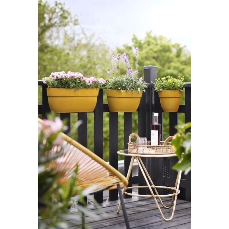 ELHO Balconniere Vibia Campana Easy Hanger Medium - L 24.1 x W 36 x H 26.5 cm - Jaune miel - Avec réserve d'eau