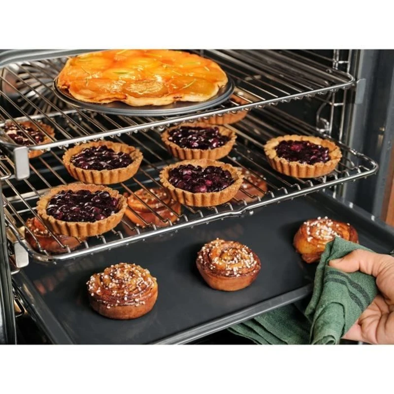 Four Pyrolyse - Chaleur tournante pulsée - ELECTROLUX EOF8P08X - 99 recettes automatiques - Interface tactile - Porte froide