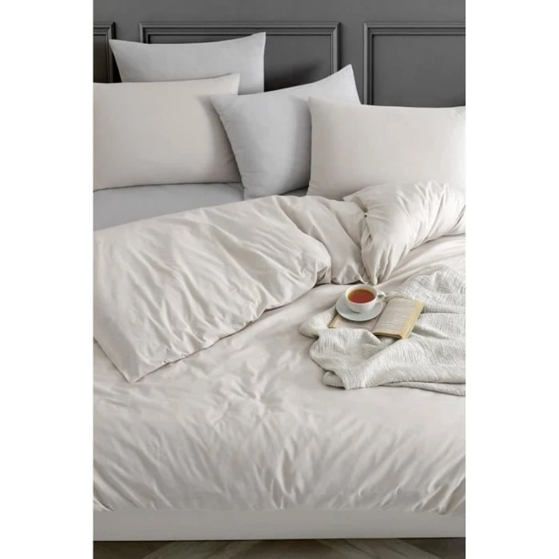 Parure de lit - 1 housse de couette 220 x 240 cm + 2 taies d'oreiller 60 x 60 cm - 70% coton, 30% polyester - Beige