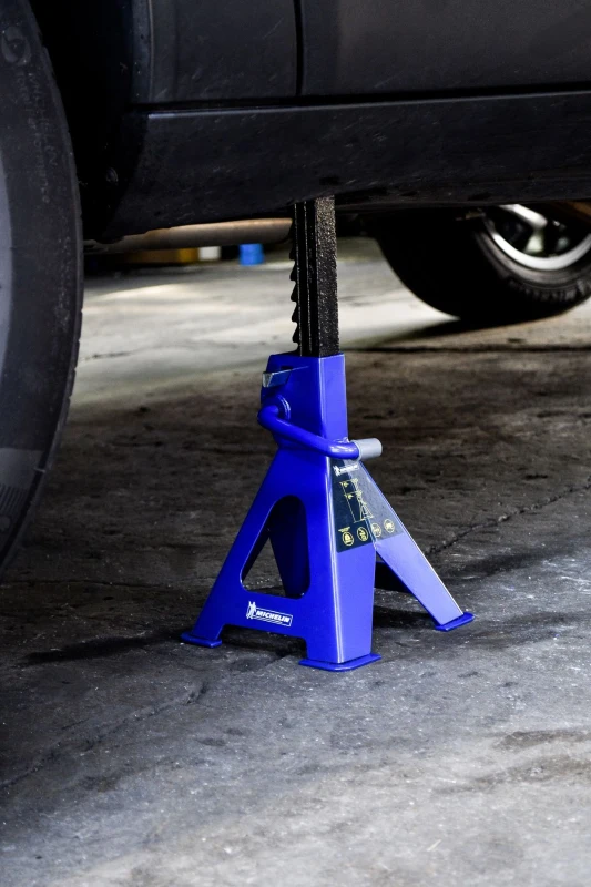 Chandelles a crémaillere Maxi 2 T hauteur 280 a 415mm - MICHELIN - Blocage facile et rapide avec levier + goupille de sécurité