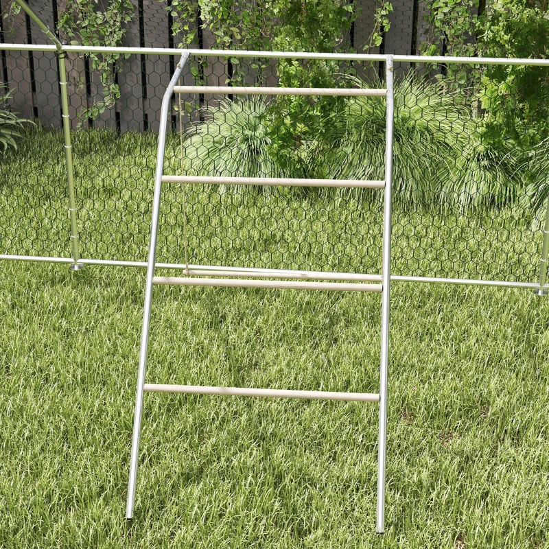 PawHut Hühner Spielgerüst aus Holz, Spielplatz für Hühnern mit Hühnerstangen, verstellbar Schaukel, 82 x 150 x 110 cm Silber