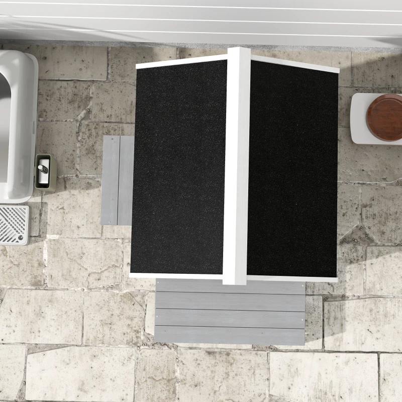 Drewniany domek dla kota z oknem i balkonem, do wnętrz i na zewnątrz