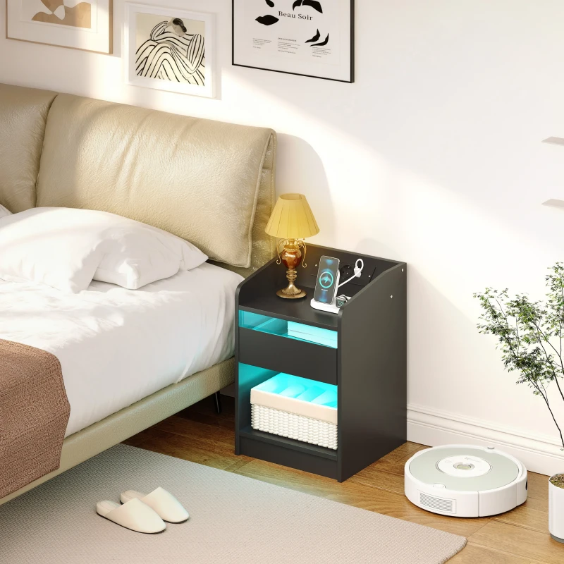 HOMCOM Mesita de Noche con Estación de Carga Luz LED RGB Cajón Estante Abierto Puertos USB y Control Remoto 40x40x58 Cm Negro