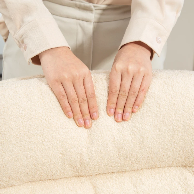 Ergonomiczny fotel biurowy z podłokietnikami, wełna kremowa