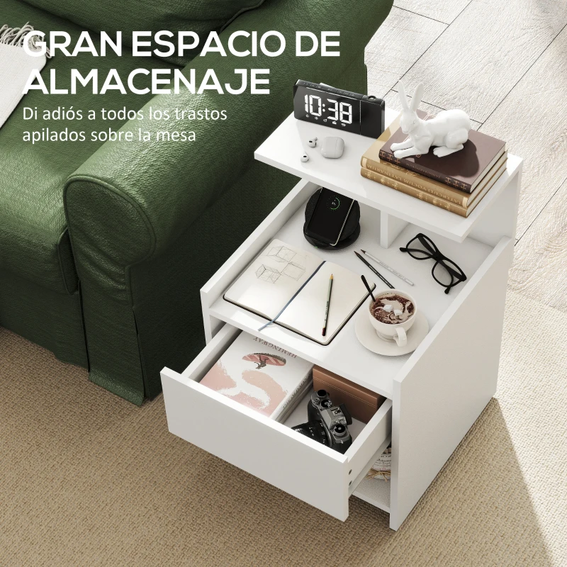 HOMCOM Mesita de Noche con Estación de Carga Puertos USB Cajón y Estantes Mesilla de Noche Dormitorio 40x40x60 cm Blanco