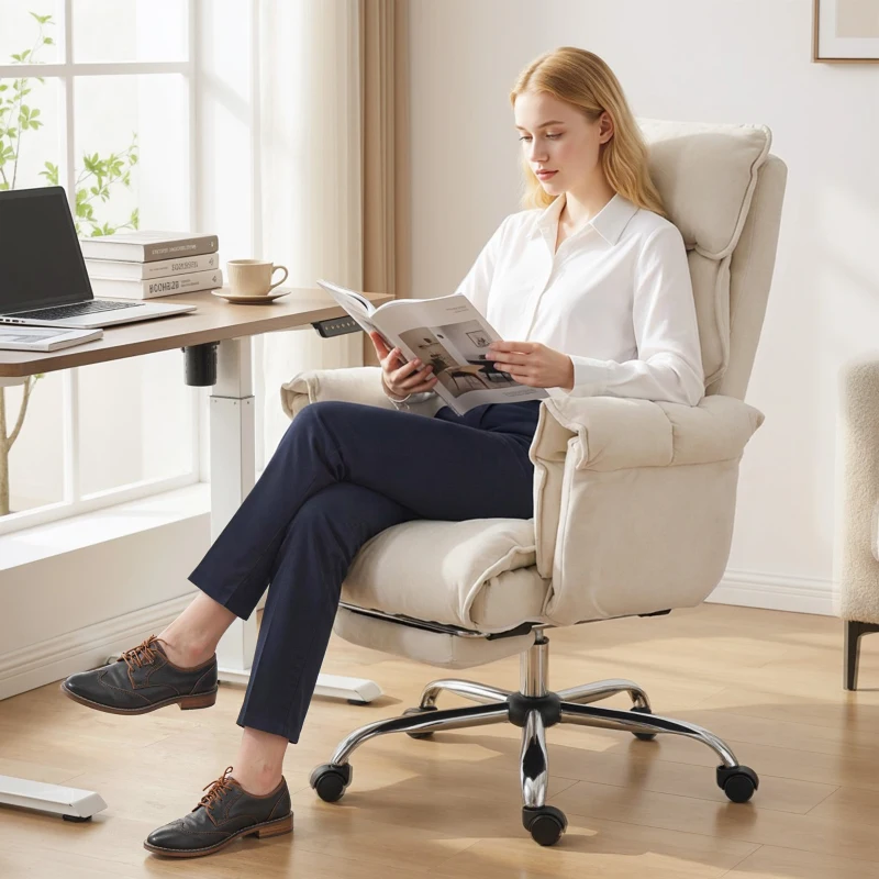 HOMCOM Fauteuil de bureau Fauteuil pivotant réglable en hauteur avec soutien lombaire, repose-pieds, flanelle neige, 80 x 80 x 106-114 cm blanc crème