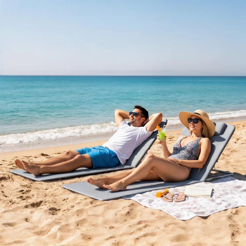 Outsunny Set 2 Sdraio da Spiaggia con Schienale Regolabile su 5 Livelli, Poggiatesta e Borsa da Viaggio, Lettini Spiaggia Pieghevoli Portatili in Acciaio e PE, 134x48x33-43 cm, Grigio