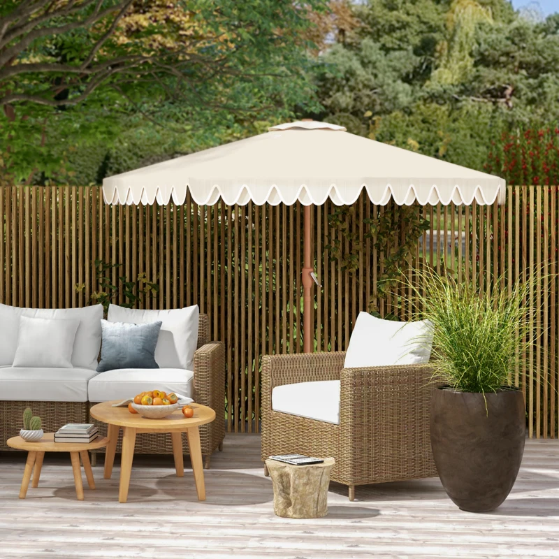 Outsunny Chapéu de Sol de Jardim Ø264x240 cm com Ângulo Ajustável Manivela e Toldo com Volantes Decorativos para Pátio Terraço Creme