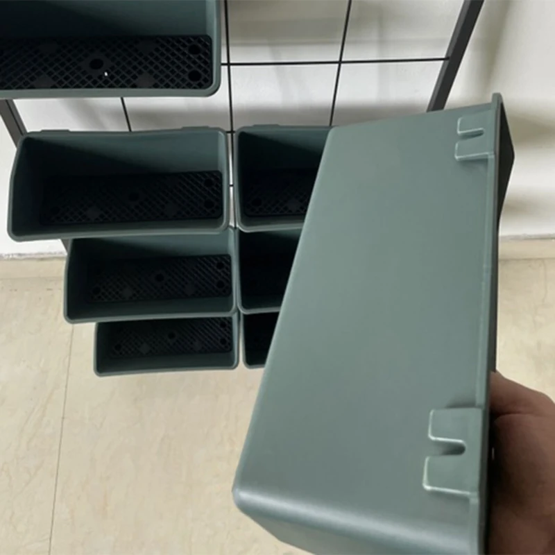 Outsunny Trepte pentru Plante, 8 Ghivece Stivuibile, Rezistente la Intemperii, 52,5 x 14 x 90 cm, Gri + Negru