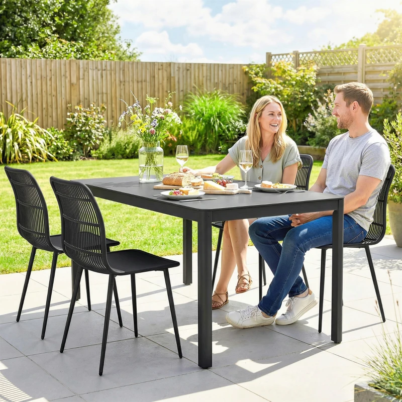 Outsunny Sillas de Comedor para Exterior Set de 4, Sillas de Jardín con Respaldo Ranurado, Negro