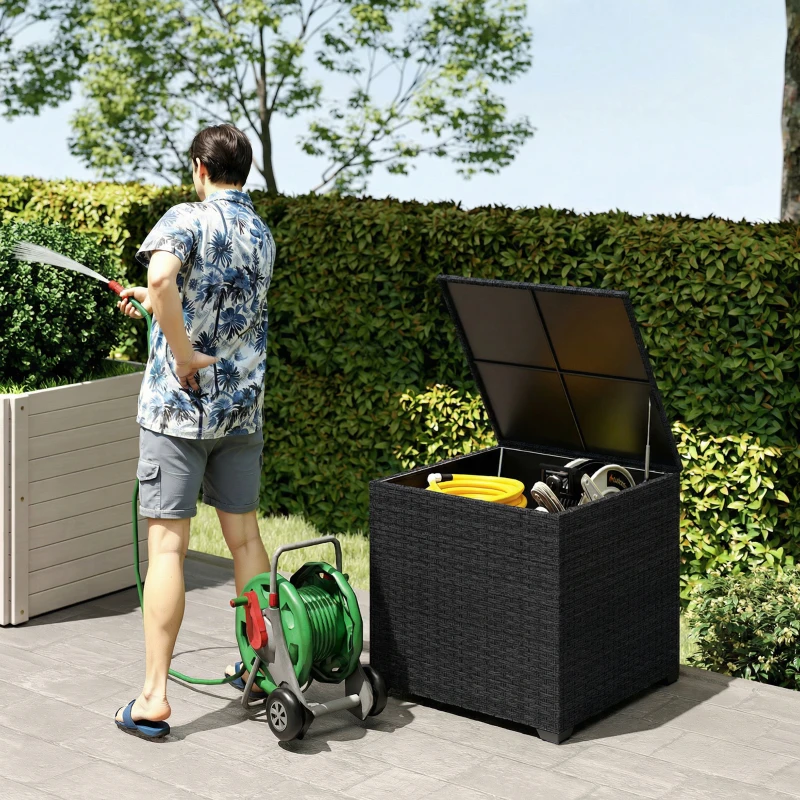 Outsunny Baule da esterno in rattan 253 L con pistone a gas, Nero