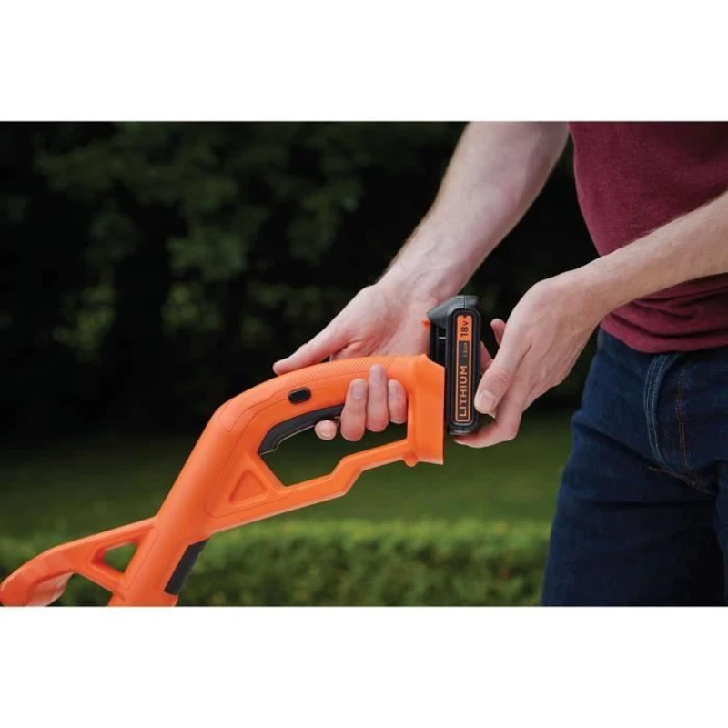Coupe-bordure électrique BLACK+DECKER - ST1823 - 18V - 25 cm - Avec batterie 18 V - tete pivotante