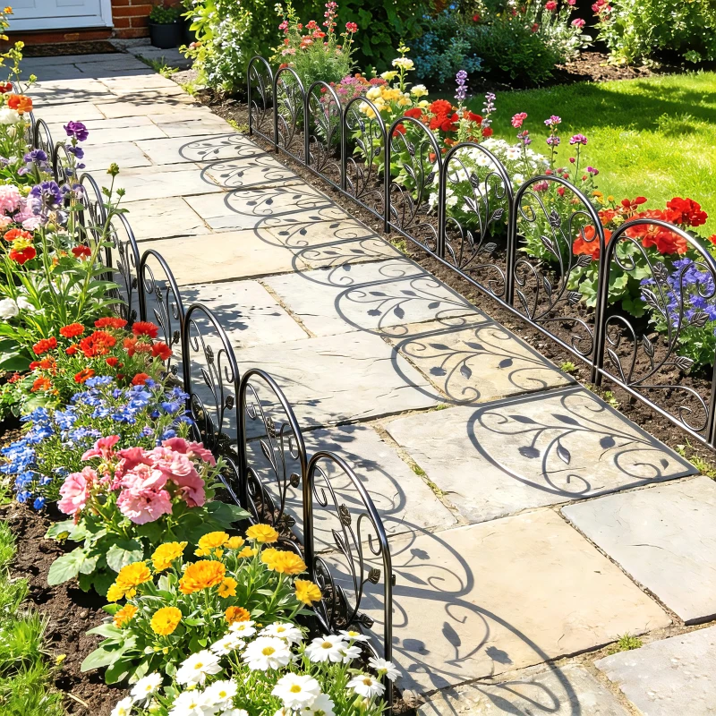 Outsunny Garden Fence Metal Fence 80 x 60 cm Decorative Lattice Fence Set with Base for Garden Flower Beds Pet Barrier Black