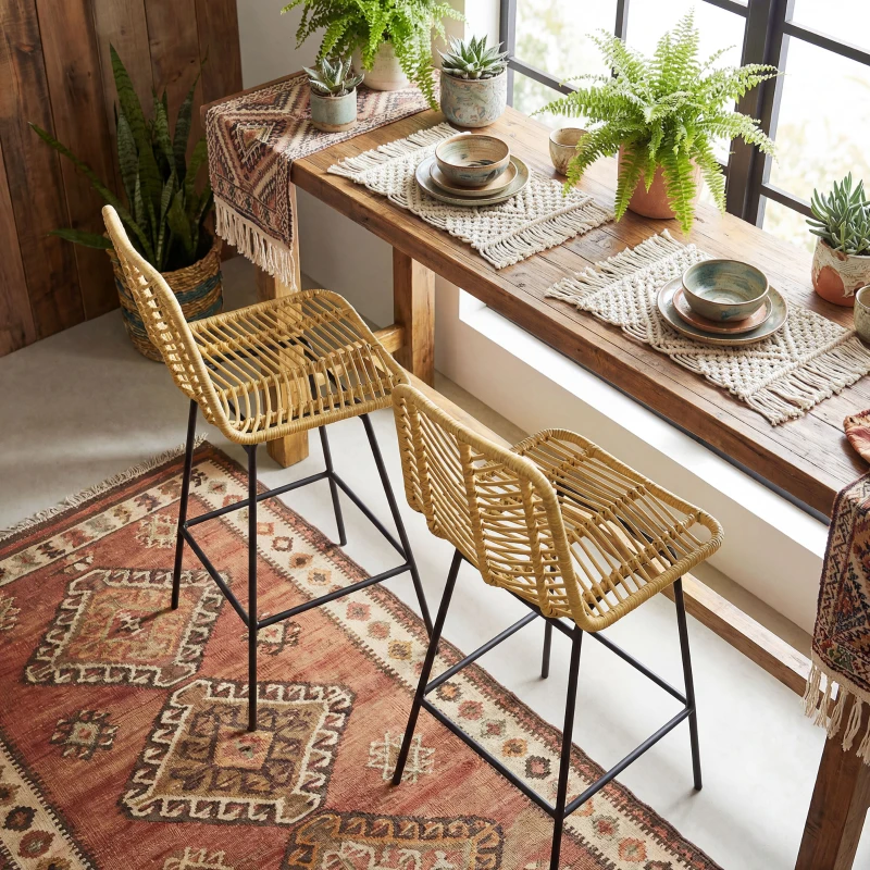 HOMCOM Lot de 2 taburete de bar design boem Înălțime 66 cm cu suport pentru picioare din metal și răchită PE, natural