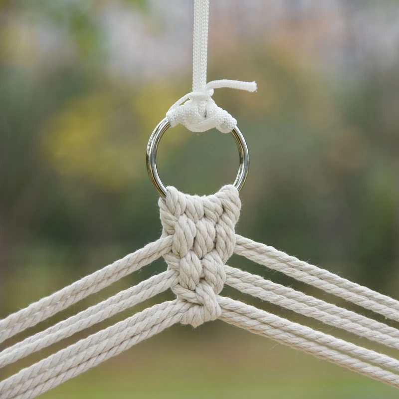 Outsunny Cadeira Suspensa com Borlas Cadeira Rede Suspensa de Algodão Capacidade 120 kg Estilo Moderno para Exterior 90x50 cm Bege