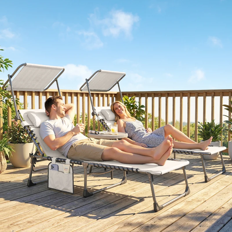 Outsunny Set mit 2 klappbaren Liegen mit Kopfstütze, Sonnendach, Seitentasche und 5-fach verstellbarer Rückenlehne, Creme