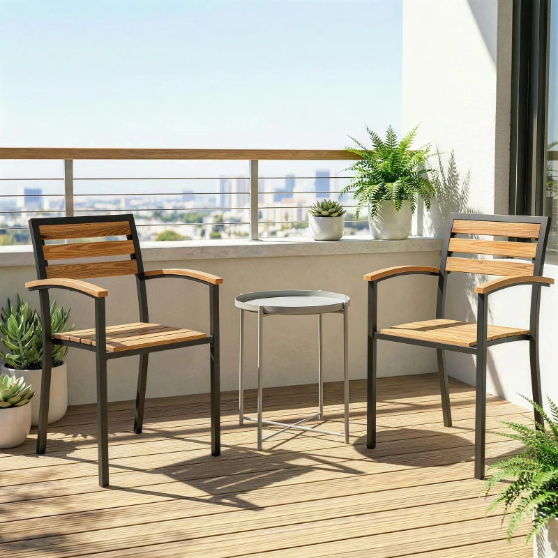 Outsunny Set aus 2 stapelbaren Outdoor-Stühlen aus Holz mit natürlicher Oberfläche.