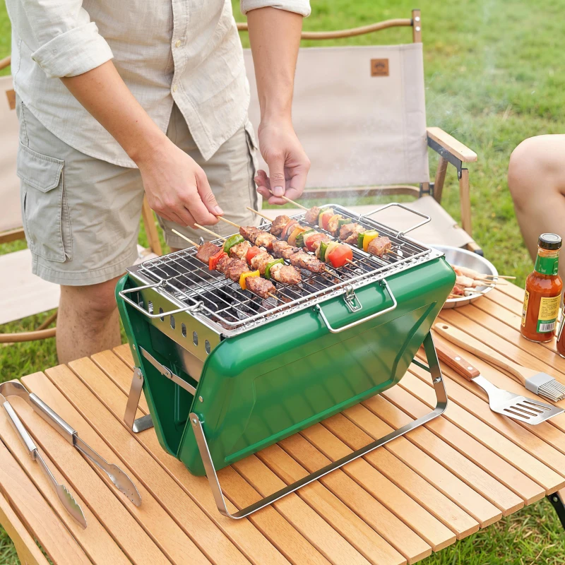 Outsunny Faltbarer Holzkohlegrill, tragbar, mit Griff und klappbaren Füßen, für Garten, Terrasse, Camping, Grün