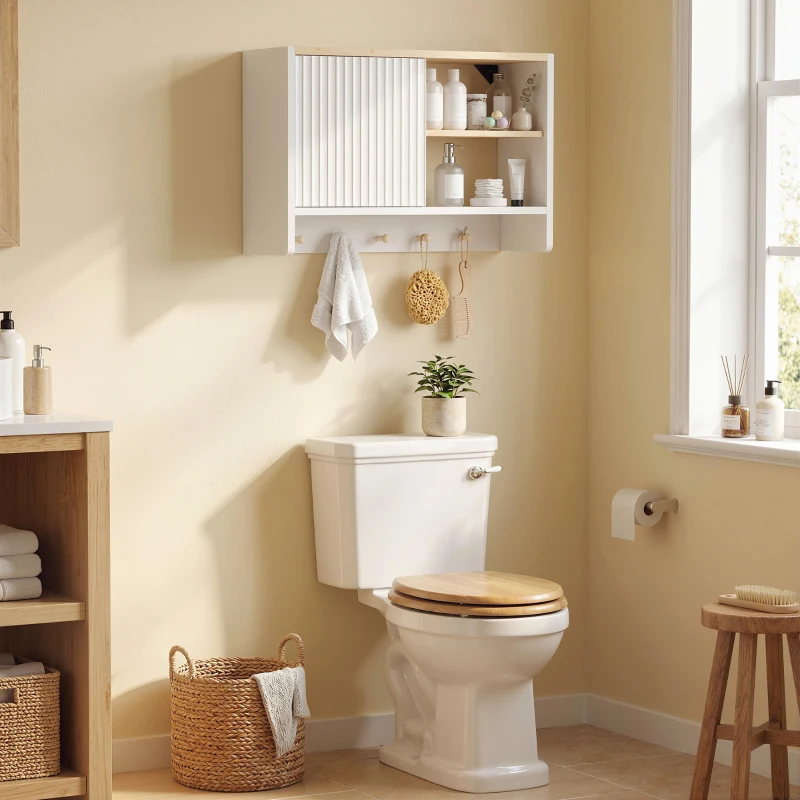 HOMCOM Armario mural de baño, mueble de almacenamiento para baño con puerta, estantes abiertos y 5 ganchos