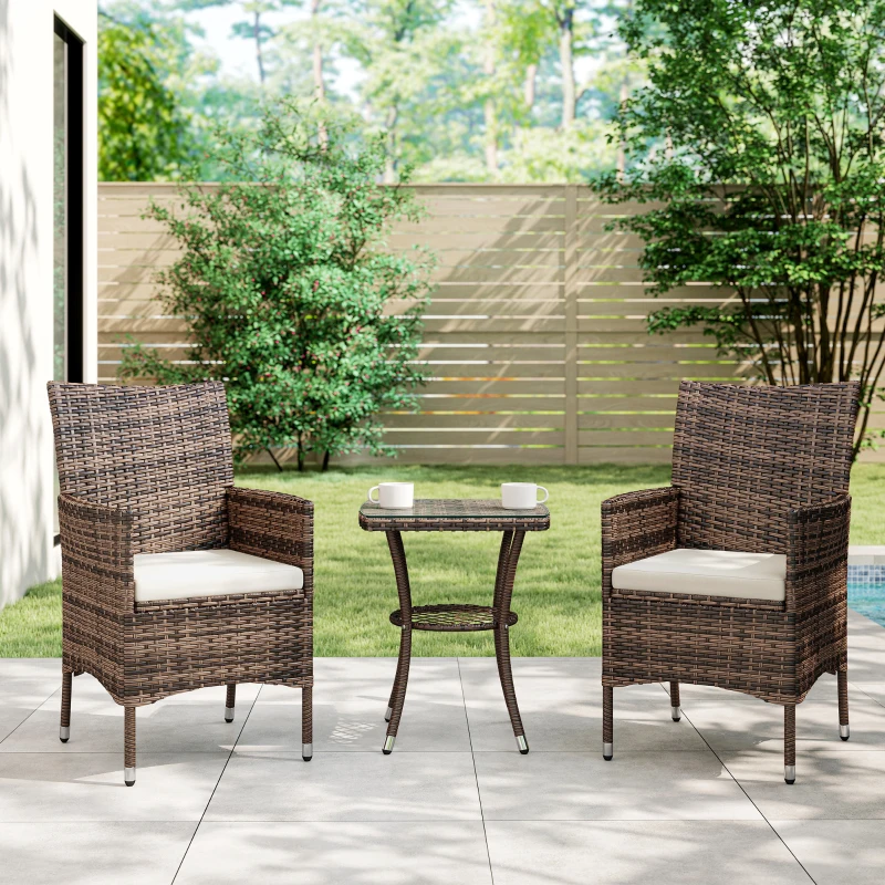 Outsunny Ensemble Salon de Jardin 2 Places : 2 fauteuils et Table Basse Plateau Verre trempé résine tressée Imitation rotin Chocolat foncé Coussins Blanc