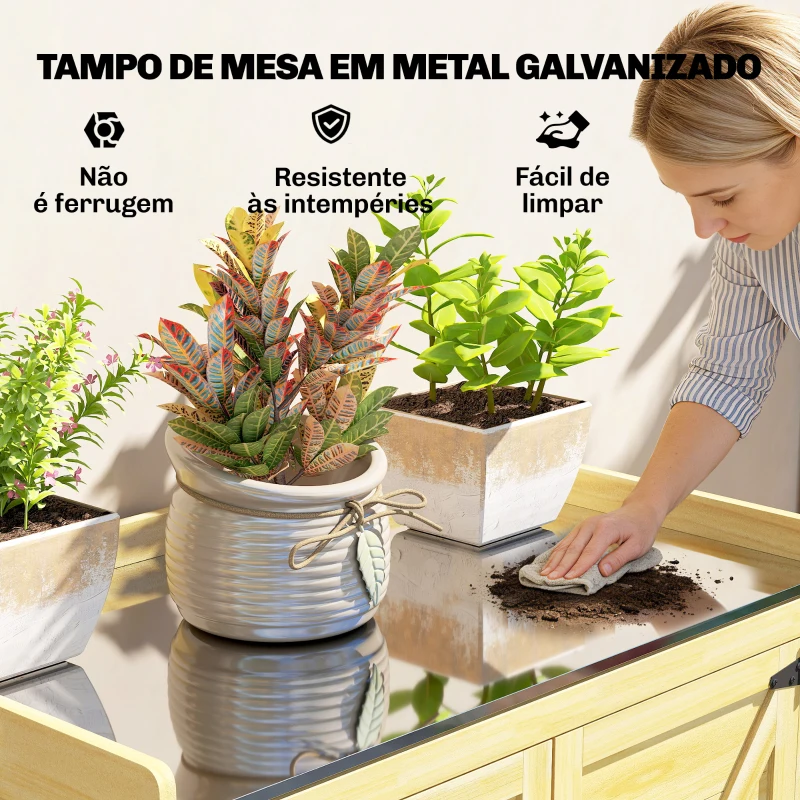 Outsunny Armário de Jardim em Madeira com Teto de Metal, Prateleiras e Ganchos para Armazenamento de Ferramentas, 71,5x39x95 cm