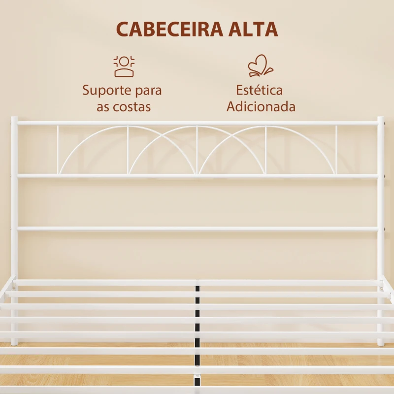 HOMCOM Cama de Casal com Cabeceira de Ripas de Aço e Espaço de Arrumação Debaixo da Cama Carga 330 kg 161,5x208x98 cm Branca