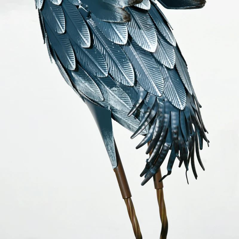 Outsunny Heron Garden Statues, Standing Garden Ornament, Metal Garden Gift with Stakes, Blue & White