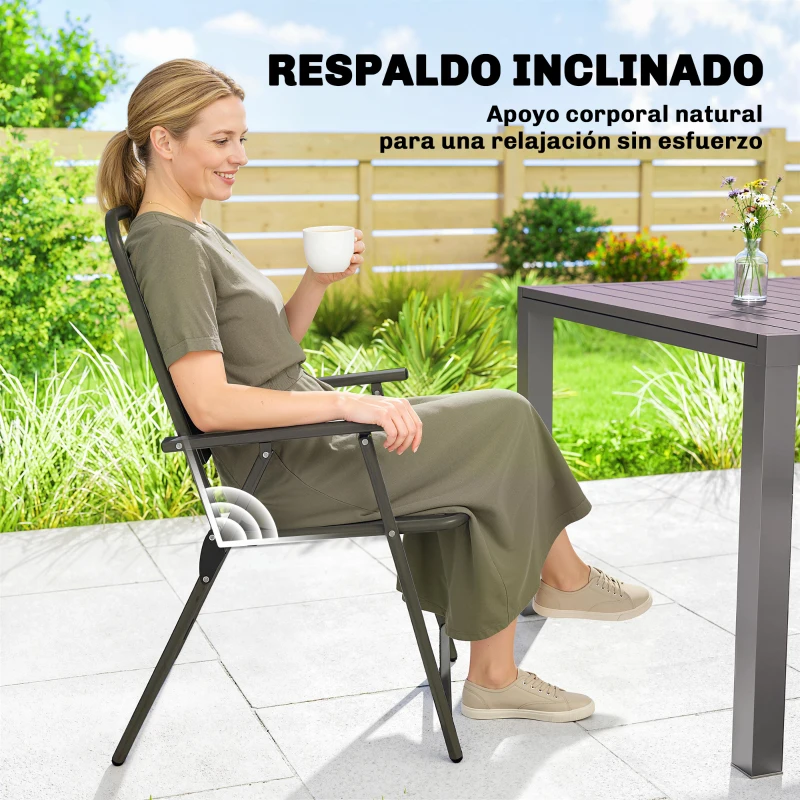 Outsunny Juego de 4 Sillas de Jardín Exterior Plegables con Reposabrazos Respaldo y Asiento Marco Metálico 55x63x93 cm Marrón