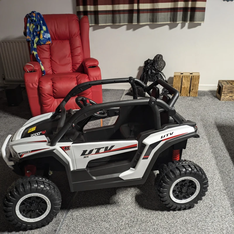 AIYAPLAY 2 Seater 24V 7AH Ride on Truck, Battery Powered Electric Ride On Car w/ Remote, Suspension, 3 Speeds, White