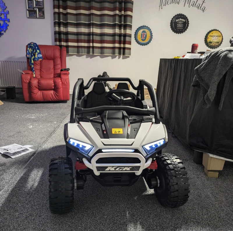 AIYAPLAY 2 Seater 24V 7AH Ride on Truck, Battery Powered Electric Ride On Car w/ Remote, Suspension, 3 Speeds, White