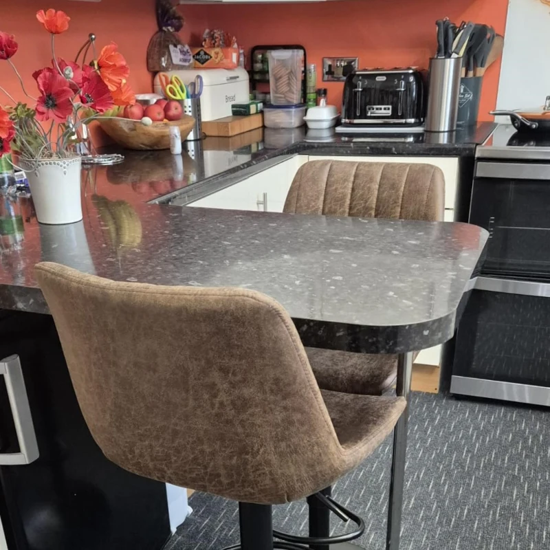 HOMCOM Breakfast Bar Stools Set of 2, 59-80cm Sitting Hight Leather Upholstered Bar Chairs - Brown