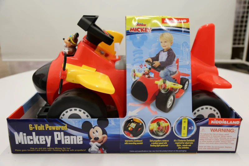 Correpasillos Avión Interactivo Mickey Batería 6V 68,5x44x41 Cm, Multicolor