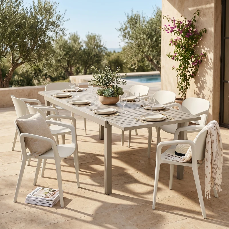 Outsunny Masă de Grădină Extensibilă pentru 6-8 Persoane, din Aluminiu cu Blat cu Lamele, Alb