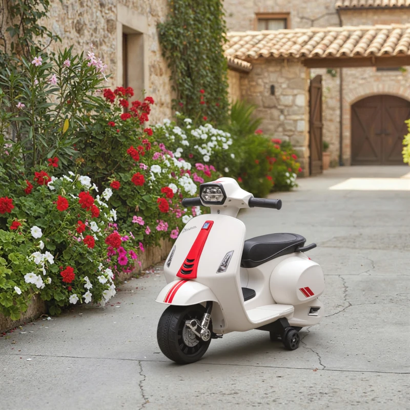 AIYAPLAY Moto Elettrica per Bambini Licenza Vespa, Batteria Ricaricabile 6V, Rotelle e Luci, Età 2-4 Anni, Bianco