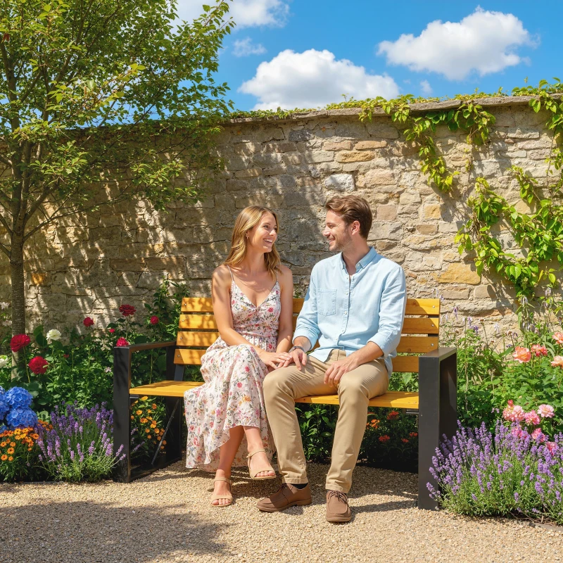 Outsunny Tuinbank 2-zits weerbestendig houten bank met lattenontwerp en armleuningen, houten zitbank tot 240 kg natuurlijk hout