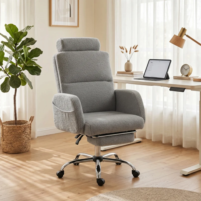 HOMCOM Silla de Escritorio con Reposapiés Tapizada en Borreguito con Respaldo Reclinable Reposacabezas Ajustable Gris Claro