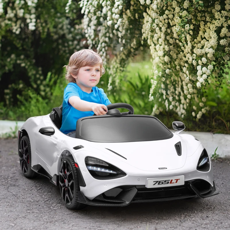 AIYAPLAY Carro elétrico infantil com portas em asa, controlável por comando, com partida suave e luzes LED, Branco