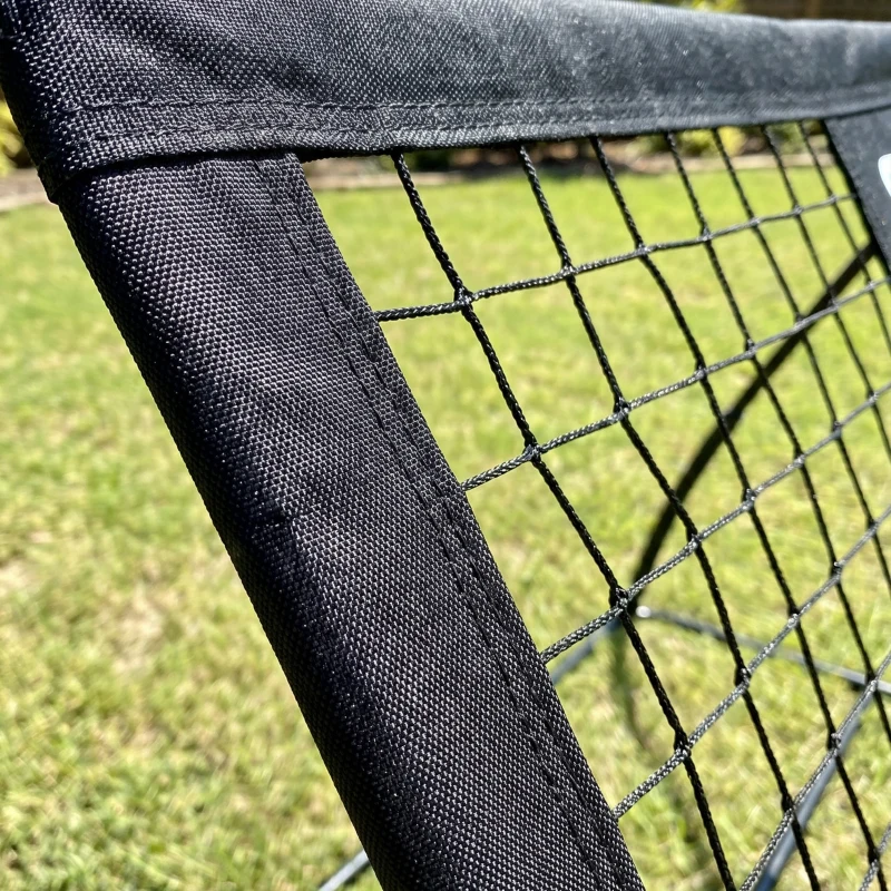 SPORTNOW Football Rebounder Net, Portable Kickback Football Rebounder Net with Carry Bag and Ground Stakes